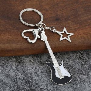Llavero de guitarra de alta calidad en oferta, regalo creativo Y2K, colgante de estrella con botón de amor y deseo. - Product Image 5