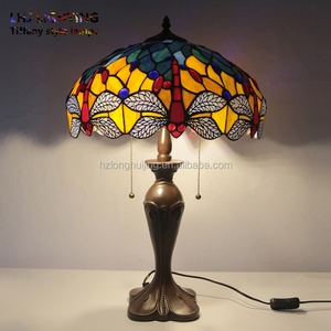 Lampe de table Tiffany de style libellule en verre teinté européen de 16 pouces de la marque LongHuiJing pour restaurant - Product Image 1