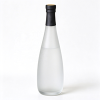 Bouteille de liqueur en verre cristallin givré de forme carrée de 500 ml, vide, avec bouchon à vis conique, pour Baijiu chinois, saké, vin de fruits, logo personnalisé