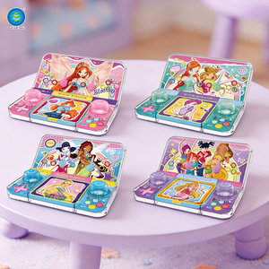 เกมวงแหวนน้ำพกพา <span class=keywords><strong>Winx</strong></span> <span class=keywords><strong>Club</strong></span> ของเล่นน้ำพลาสติกคลาสสิก ของเล่นเสริมพัฒนาการ ของเล่นนิ้วมือ ได้รับการรับรองมาตรฐาน EN71 และ ASTM ของเล่นน้ำย้อนยุคสำหรับเด็ก - Product Image 1