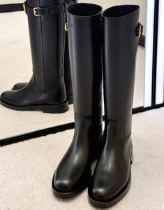 Nouvelles Bottes de Neige Montantes en Cuir Véritable pour Femme, Style 2025, de Luxe, Conçues sur Mesure, Imperméables et Antidérapantes pour l'Extérieur - Product Image 1