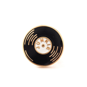 American Vintage Phonograph <span class=keywords><strong>Gramophone</strong></span> Noir et Blanc <span class=keywords><strong>Disque</strong></span> Record Pin Bespoke Custom Designs Iron Gold Plating Hard Enamel Pin - Product Image 2