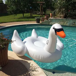 Benutzer definierte 1,9 M 1,5 M Fahrt auf aufblasbaren Pool Float Lounge mit weißem Schwan für Erwachsene