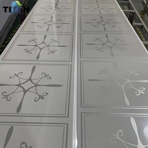 Colombia Falso Techo Pvc <span class=keywords><strong>Laminado</strong></span> Sky Razo Pvc De 9Mm Hojas De Azulejos De Techo Pvc Satén <span class=keywords><strong>Cielo</strong></span> 30X590 - Product Image 6