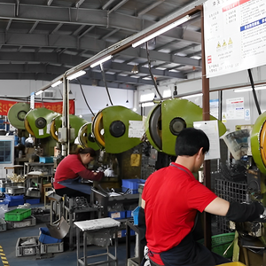 Bán buôn tùy chỉnh kim loại Thủ công mỹ nghệ thiết kế logo riêng mềm men <span class=keywords><strong>pin</strong></span> với UV in nhuộm kim loại ve áo pins - Product Image 5