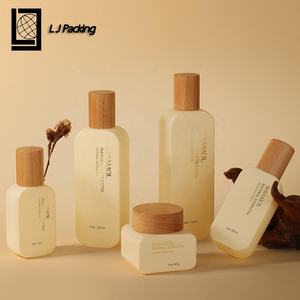 مجموعة تغليف مستحضرات التجميل الفاخرة جرة كريم زجاجي العنبر 50 جرام مع غطاء من خشب الخيزران - Product Image 4