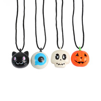 Pendentif de voiture LED Halloween en forme de crâne oscillant, à suspendre au rétroviseur, pour décoration intérieure et cadeaux de fête