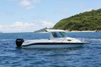 2025 Bateau de pêche de luxe en fibre de verre 7.2/24 pieds Console centrale Vitesse Panga Bateaux à vendre