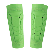 En gros, protège-tibias de football légers en Spandex alvéolé avec manchon de compression du mollet et sangle de maintien de jambe, pour adultes et jeunes