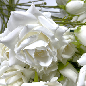 Rosas Artificiales de Seda, Flores de Simulación de 65 cm de Altura, Decoraciones para Bodas - Product Image 2