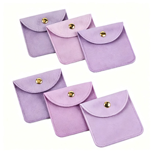 Sacchetto in Velluto Morbido Riciclabile Personalizzabile con Chiusura a Bottone 8x8cm con Opzione di Stampa per Confezioni di <span class=keywords><strong>Orologi</strong></span> e Bracciali - Product Image 2