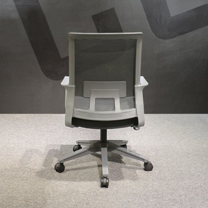Silla de Oficina de Malla Transpirable en Blanco y Negro, con Ruedas, Superventas - Product Image 6
