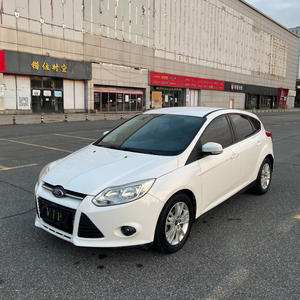Vente en gros <span class=keywords><strong>Ford</strong></span> <span class=keywords><strong>Focus</strong></span> SEL <span class=keywords><strong>2012</strong></span> d'occasion, berline 4 portes, 25 000 miles, intérieur cuir, caméra de recul, boîte manuelle, pneus R18, conduite à gauche - Product Image 3