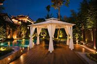 Pergola bioclimatique de luxe carrée toutes saisons en aluminium 6063-T6 avec toit ventilé à double niveau et LED intégrées Nature