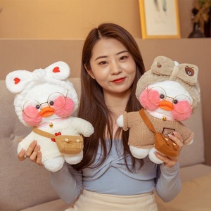 <span class=keywords><strong>LALAFANFAN</strong></span> Adorable Peluche de Noël Douce avec Vêtements Amovibles à Oreilles de Lapin, Remplie de Coton PP, Superbe Jouet Canard, Cadeau Idéal pour Enfants - Product Image 2