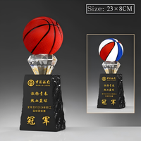 Trophée personnalisé en cristal K9 22x8cm avec socle texturé flamme et dessus amovible pour basketball, volleyball, football