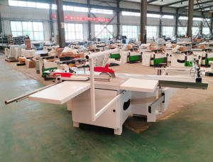 Para Carpinteria, Multifuncion Sierra De Panel 2600mm Con Mesa Deslizante Para Corte De Madera a 45 Grados - Product Image 5