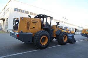Nueva Cargadora de Ruedas Lonking LG955HRA de Servicio Pesado, Versión de Exportación con Volante a la Derecha para Minería, 5 Toneladas, con Cucharón, Martillo Hidráulico y Tracción 4x4 - Product Image 4