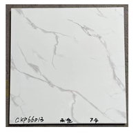 Carreaux de sol en céramique émaillée polie espagnole de luxe 600mm x 600mm Carreau de veine d'or en porcelaine villa aspect marbre 800mm x 800mm
