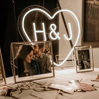 2025 JUYI fournitures de mariage Led debout énorme 4ft 6ft Mr Mrs métal néon chapiteau lettres numéro pour la décoration de mariage de fête