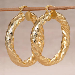 Pendientes de aro con diseño de espiral en oro para mujer, joyería clásica de oro amarillo para uso diario, pendientes finos - Product Image 3