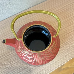 Clássico Vermelho Ouro Ferro Fundido Chá Chaleira Luz Bule de água fervente com Infusor para Café & Chá - Product Image 4