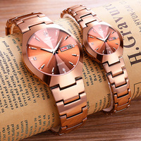 Nouvelles montres de couple tendance, double calendrier, alliage diamanté, montres pour homme et femme, mouvement à quartz, montres pour couples