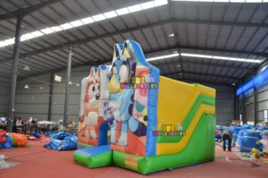 Château <span class=keywords><strong>gonflable</strong></span> commercial Bluey en PVC avec toboggan pour location <span class=keywords><strong>de</strong></span> fêtes d'enfants et <span class=keywords><strong>aire</strong></span> <span class=keywords><strong>de</strong></span> <span class=keywords><strong>jeux</strong></span> extérieure - Product Image 4