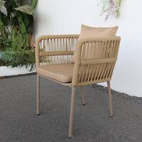 Chaise de salle à manger de jardin en rotin moderne personnalisée avec structure métallique, mobilier d'extérieur pour hôtel et patio