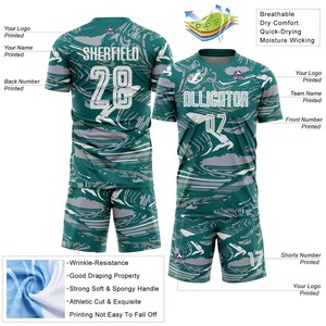 Conjuntos de Fútbol, Uniforme Personalizado de Fútbol con Tecnología de Impresión por Sublimación - Product Image 3