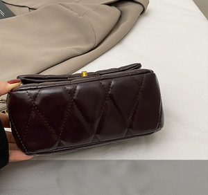 Sac à bandoulière multifonctionnel pour femme, tendance, en PU rouge durable, motif quadrillé, style niche - Product Image 3