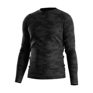 เสื้อยืดออกกำลังกายแบบมีลายทาง แขนยาว สำหรับผู้ชาย รับผลิตเสื้อผ้ากีฬาแบบ OEM/ODM พร้อมสกรีนโลโก้ตามสั่ง - Product Image 1