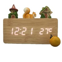 Reloj Despertador Mecánico Creativo de Madera con Pantalla LED Digital y Diseño de Dibujos Animados con Carga