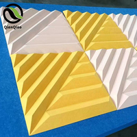 Panneaux muraux 3D modernes QIANQIAO en PET à facettes, dalles géométriques en fibre de polyester insonorisantes, écologiques, ignifuges, vente en gros
