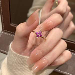 Bague en argent pur S925 à quatre feuilles de trèfle avec diamant, design de niche, luxe léger, sensation haut de gamme, douce, haute valeur esthétique, bagues tendance - Product Image 1