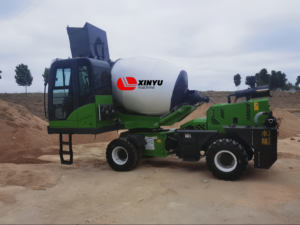 รถผสมคอนกรีตแบบตักเอง ซินยู 4 ลูกบาศก์เมตร ระบบไฮดรอลิกนำเข้า เครื่องยนต์ยูชัย กำลัง 92 กิโลวัตต์ สำหรับงานก่อสร้างถนน - Product Image 5