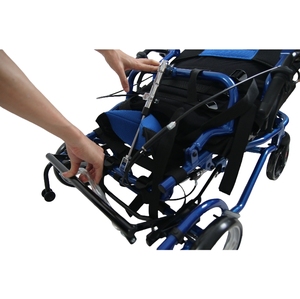 Silla de ruedas para parálisis cerebral ajustable <span class=keywords><strong>manual</strong></span> que ahorra espacio con mecanismo de plegado fácil - Product Image 6