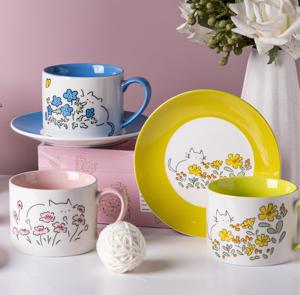 Commercio all'ingrosso carino gatto e fiore in ceramica piattino set stoviglie in porcellana con colori vivaci alla moda per la casa e la caffetteria essenziali per la ristorazione - Product Image 1