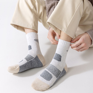 Chaussettes de sport d'hiver unisexes en <span class=keywords><strong>laine</strong></span> mérinos épaisse et chaude pour hommes/femmes, chaussettes de randonnée thermiques mi-mollet pour activités de plein air et affaires - Product Image 4