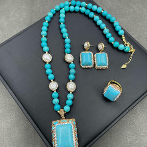 Ensemble de bijoux pour femmes, boucles d'oreilles pendantes en alliage plaqué or de style bohème chinois vintage avec turquoise - Product Image 1