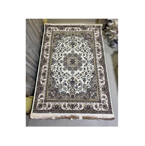 Alfombras de seda con estilo moderno Alfombras Textura de felpa extra suave para decoración de dormitorio y sala de estar Alfombras textiles para el hogar - Product Image 1