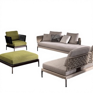 Set Divano <span class=keywords><strong>da</strong></span> Esterno in Rattan Sintetico - Design Moderno e Minimalista per Cortile, Balcone, Terrazza e Veranda con Cuscini - Product Image 2