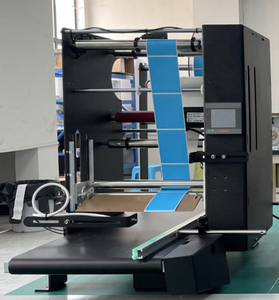 เครื่องติดฉลากกระป๋องอัตโนมัติแบบตั้งโต๊ะหน้าจอสัมผัสควบคุมด้วย PLC อุปกรณ์ติดฉลากอุตสาหกรรมมีความแม่นยำสูง - Product Image 1