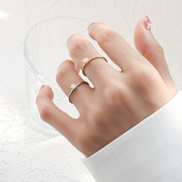 Einfaches Design Verlobung sring Hochzeit kleinen 18 Karat Gold Zirkonia Ring für Frauen