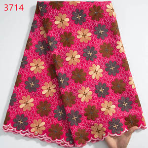 Tissu en dentelle 3D polyester de luxe africain, motif floral écologique de haute qualité, voile nigérian avec strass pour femmes, idéal pour les fêtes - Product Image 4