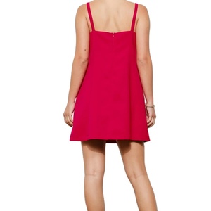 ชุดเดรสลำลองสำหรับงานปาร์ตี้ คอวี สายเดี่ยวสีแดง แต่งลายทองเมทัลลิก ดีไซน์หรูหรา คุณภาพสูง สำหรับฤดูใบไม้ผลิและฤดูร้อน - Product Image 2