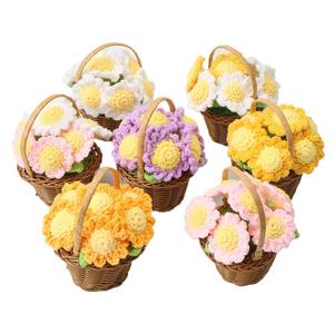 <span class=keywords><strong>Prezzo</strong></span> all'ingrosso di alta qualità uncinetto di <span class=keywords><strong>girasole</strong></span> vaso di fiori fatti a mano Crochet fiori in vaso per la laurea anniversario di compleanno - Product Image 1