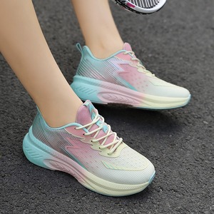 Nuevas zapatillas de verano versátiles para correr, informales, de viaje, para mujer, transpirables, ligeras, con suela suave antideslizante, aptas para estudiantes. - Product Image 1