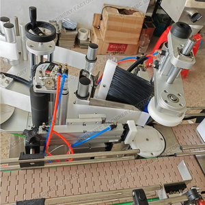 Machine d'étiquetage de bouteilles rondes entièrement automatique à commande servo <span class=keywords><strong>360</strong></span>° °   Étiqueteuse autocollante pour conteneur cylindrique de boissons - Product Image 3