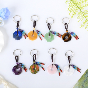Vente en gros de porte-clés en cristal de style européen de la marque CHUSE, avec 7 chakras, pendentif en forme de beignet, pierre de guérison, style Feng Shui - Product Image 6